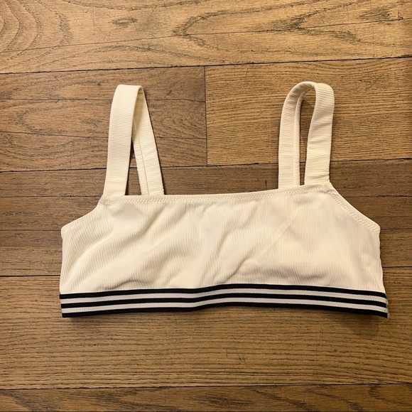 NWT Solid & Striped Madison Bikini Top - Picture 3 of 8